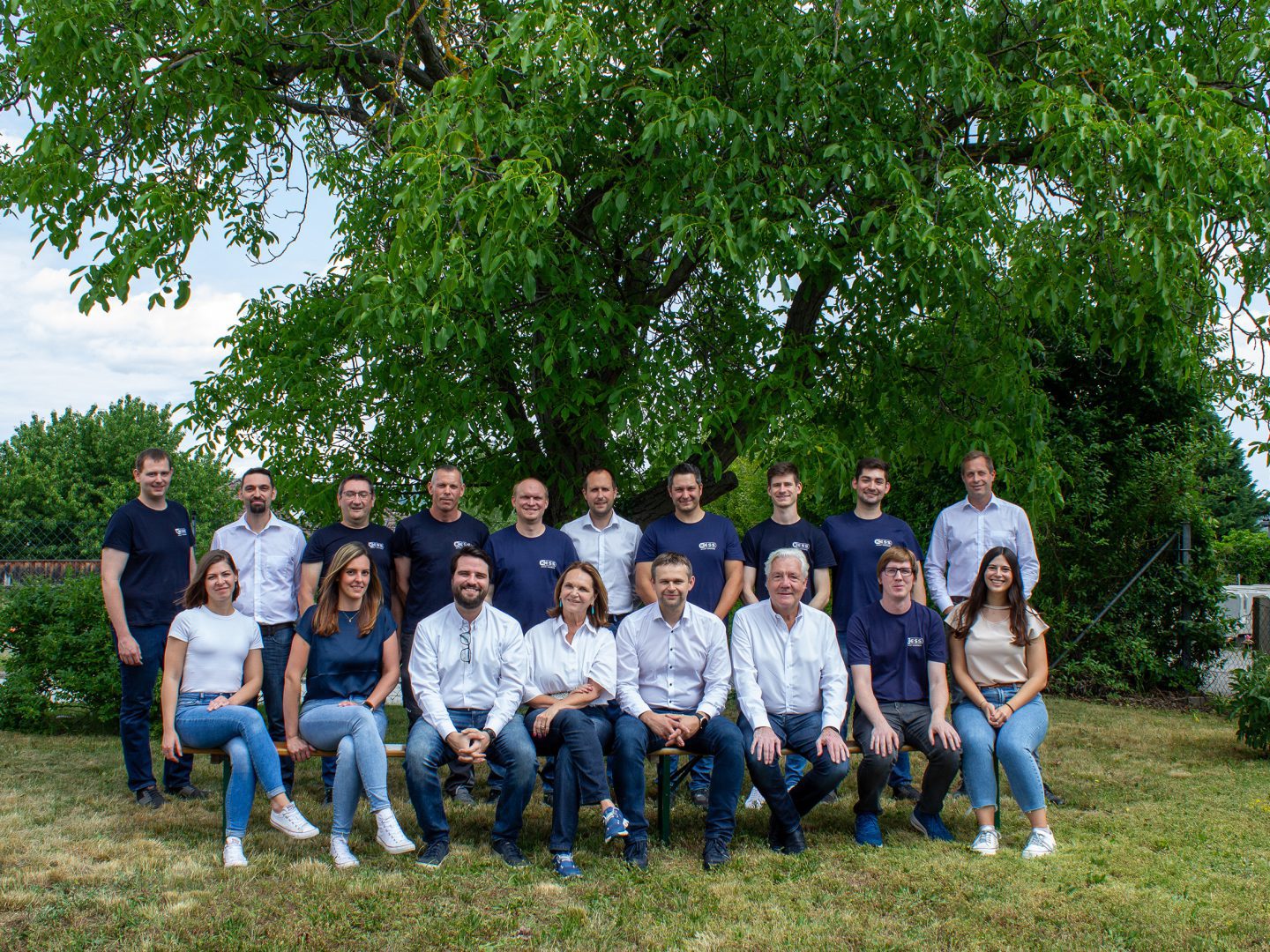 Gruppenfoto des Teams von KESS Power Solutions